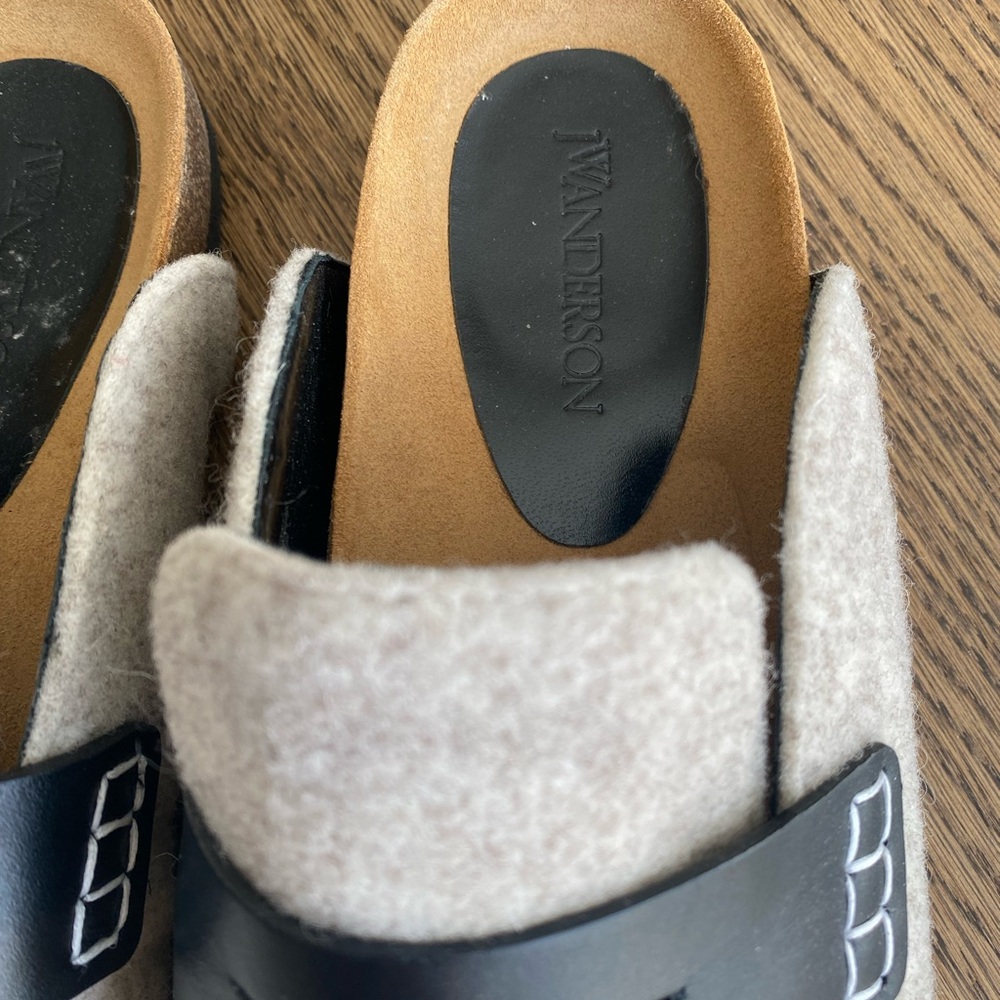 JW Anderson Cream Wool Slip-On Mules with Black Strap - Picture 2 of 4